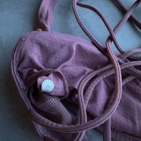 Lululemon sports bra - Picture 9 of 9